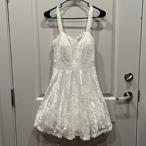 White lace dress only worn several times